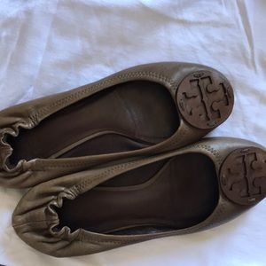 Tory Burch reva flats